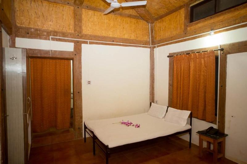 Surya Shibir Resort Пуне Екстер'єр фото